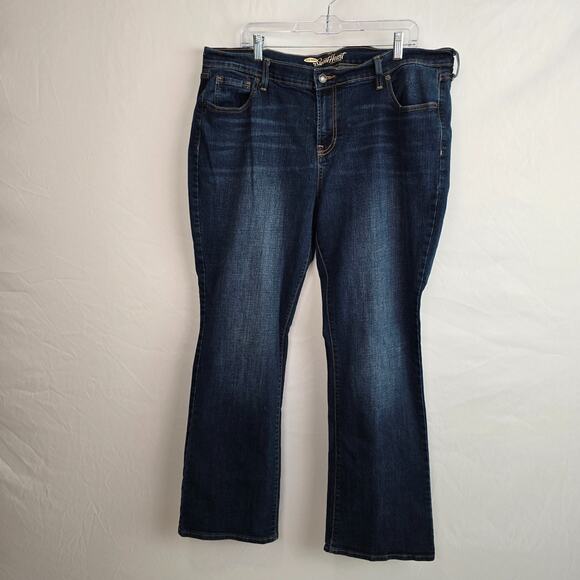 Old Navy The Sweet Heart Jeans Women's 18 Blue Dark Wash Bootcut - Picture 1 of 16